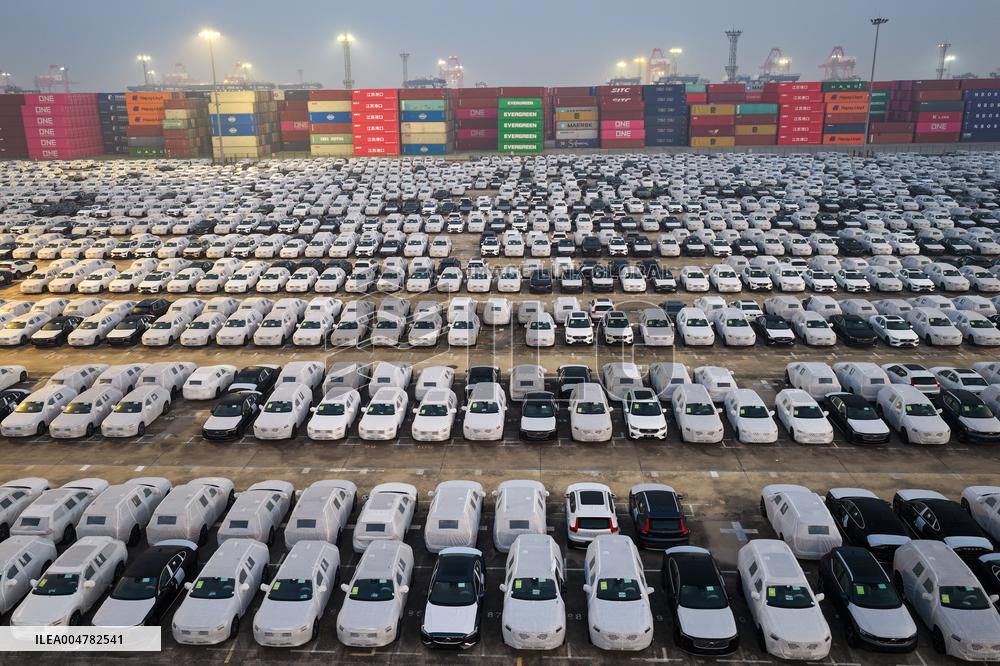Nanjing Port Vehicles Export