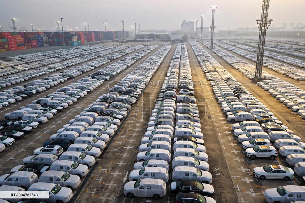Nanjing Port Vehicles Export