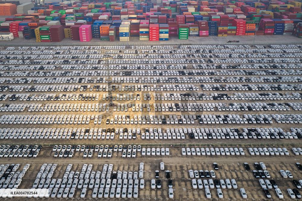 Nanjing Port Vehicles Export