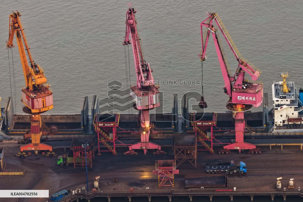 Yangtze River Wharf Coal Yard