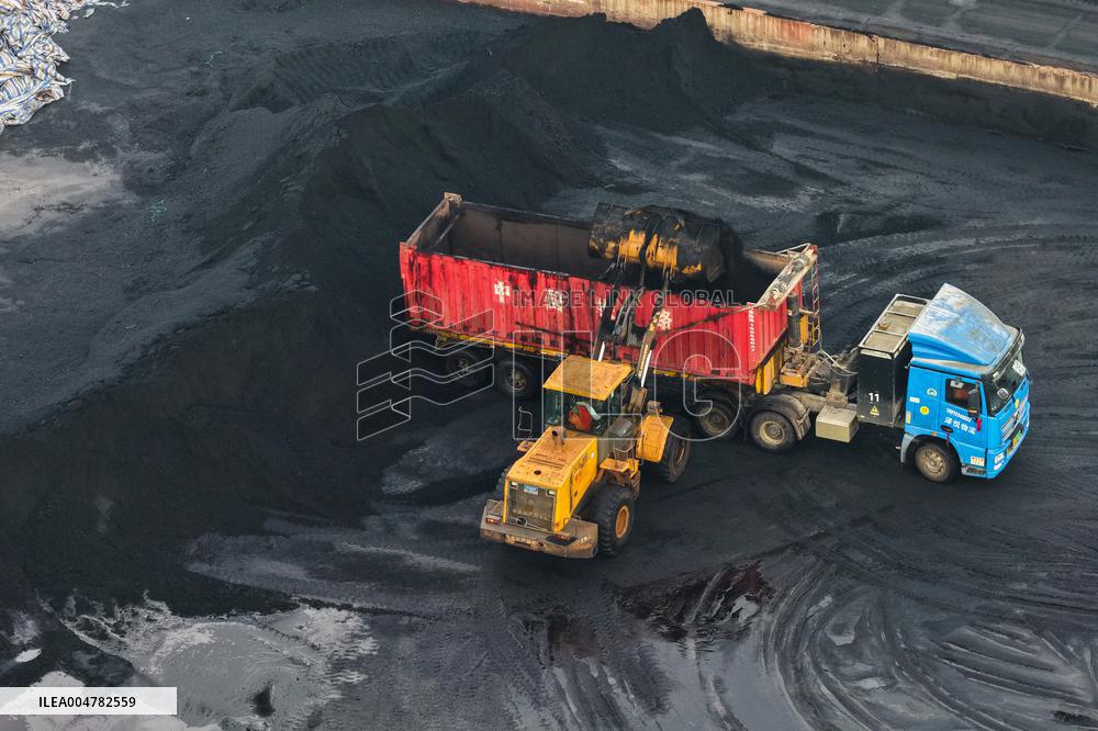 Yangtze River Wharf Coal Yard