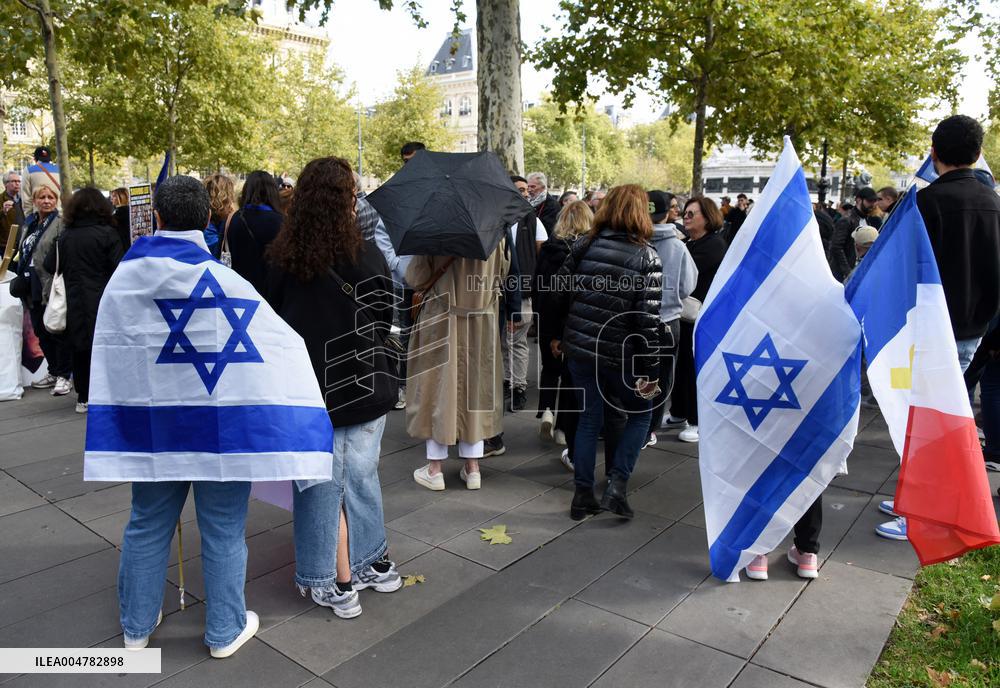 The Tous 7 Octobre Association Organizes A March For Hostages Held By Hamas - Paris