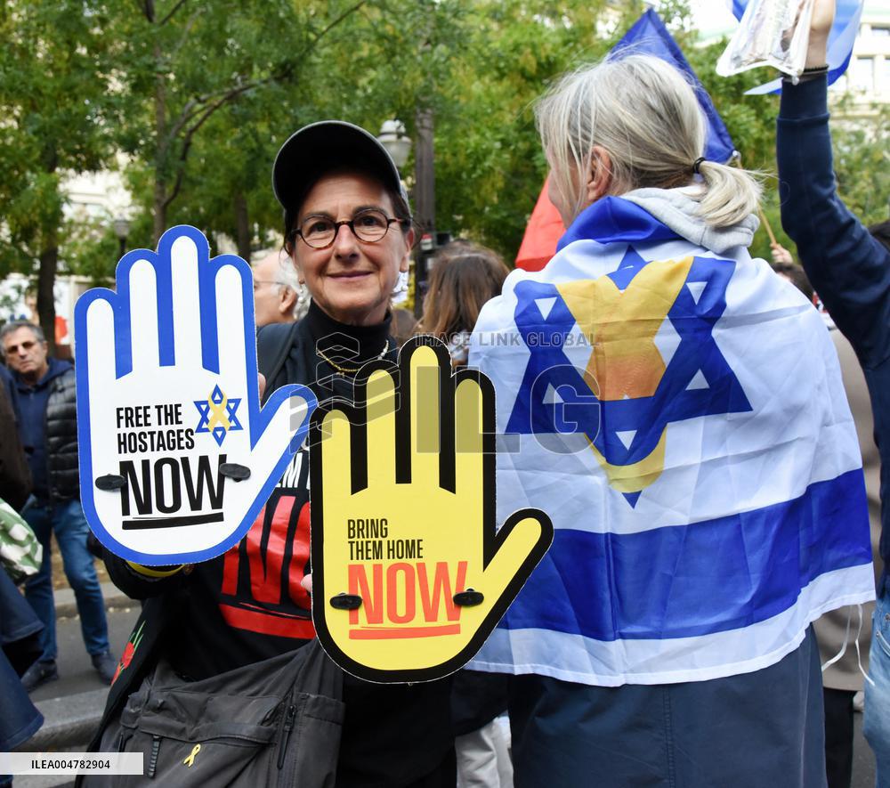 The Tous 7 Octobre Association Organizes A March For Hostages Held By Hamas - Paris