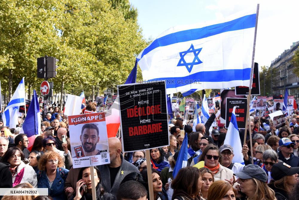 The Tous 7 Octobre Association Organizes A March For Hostages Held By Hamas - Paris