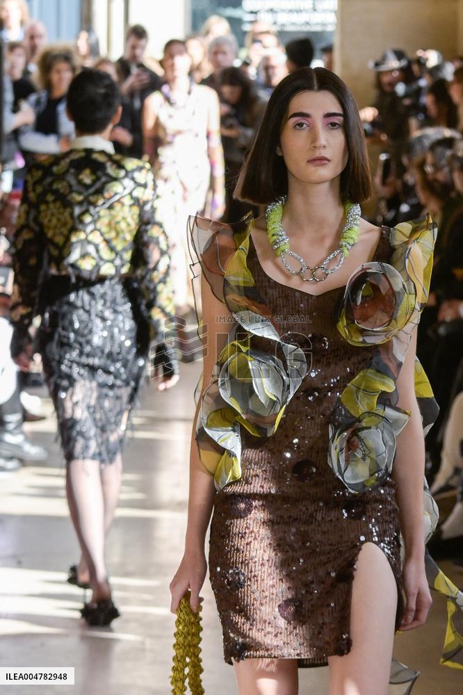 PFW - Shuting Qiu Runway