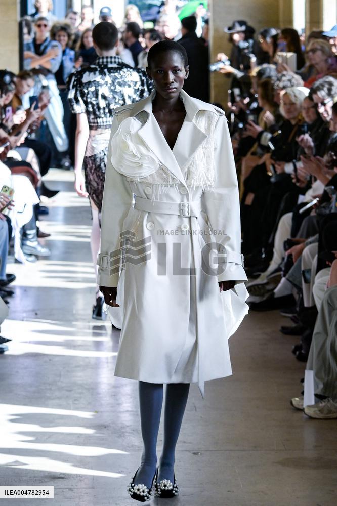 PFW - Shuting Qiu Runway