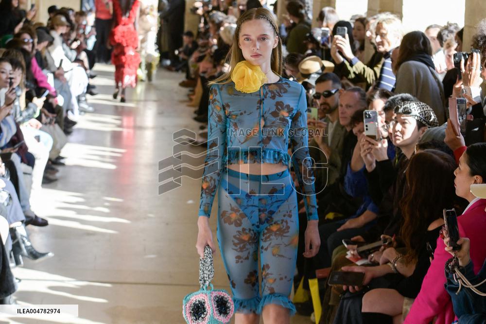 PFW - Shuting Qiu Runway