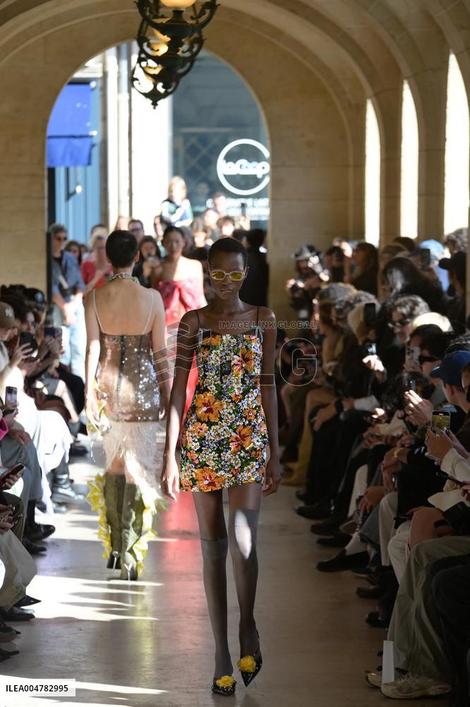 PFW - Shuting Qiu Runway