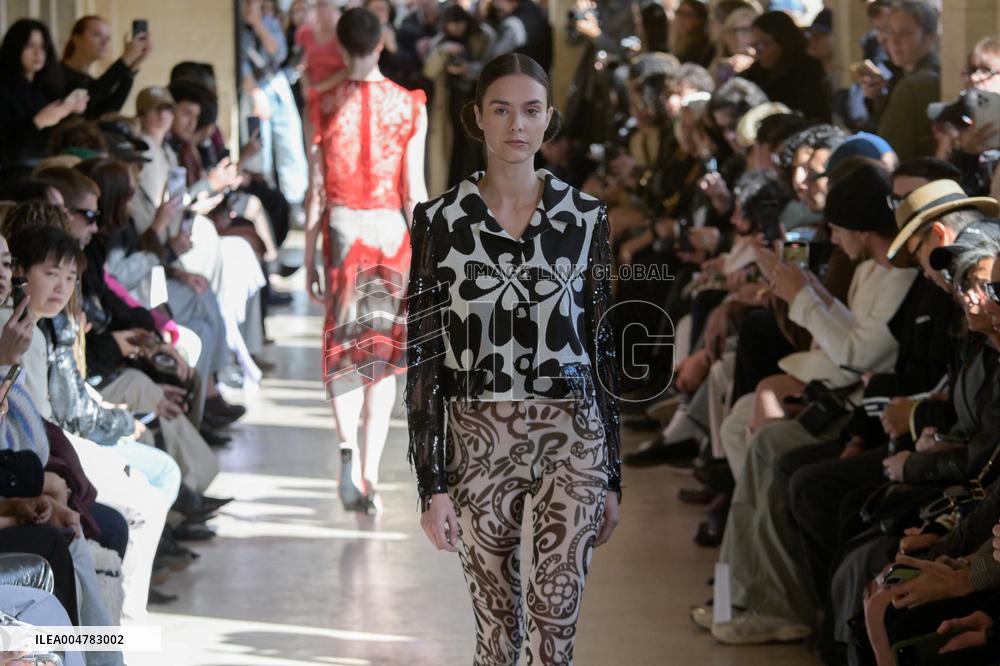 PFW - Shuting Qiu Runway