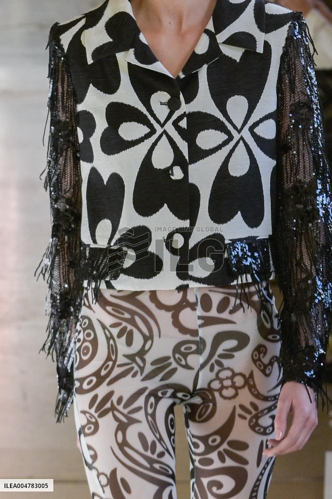 PFW - Shuting Qiu Runway