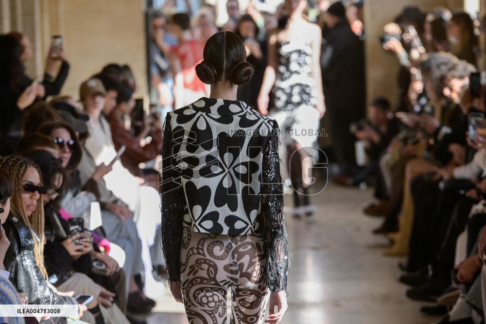 PFW - Shuting Qiu Runway