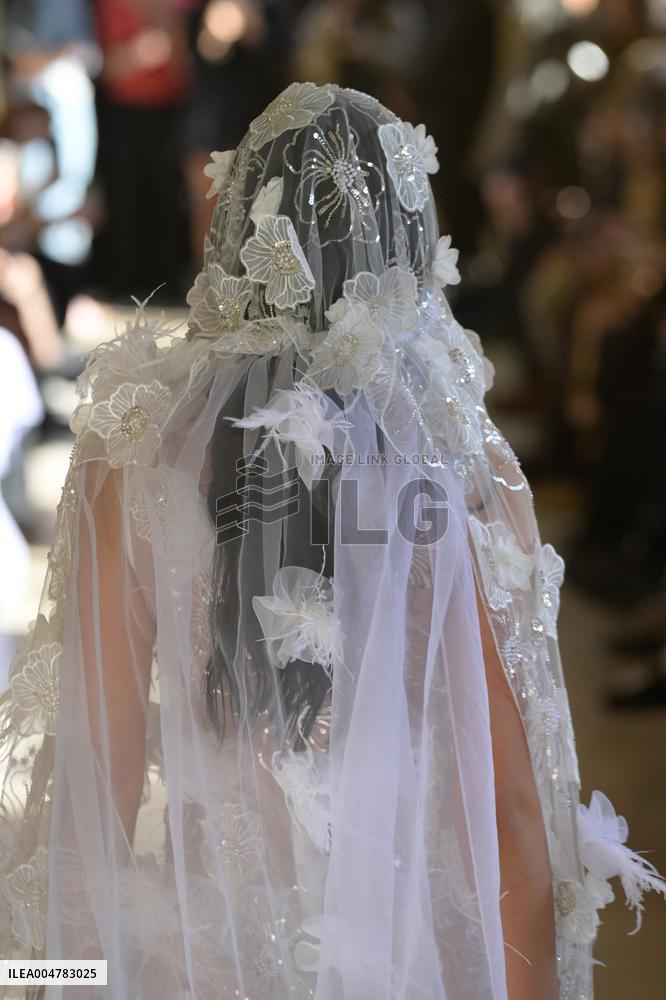 PFW - Shuting Qiu Runway