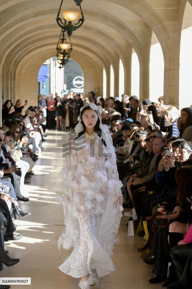 PFW - Shuting Qiu Runway