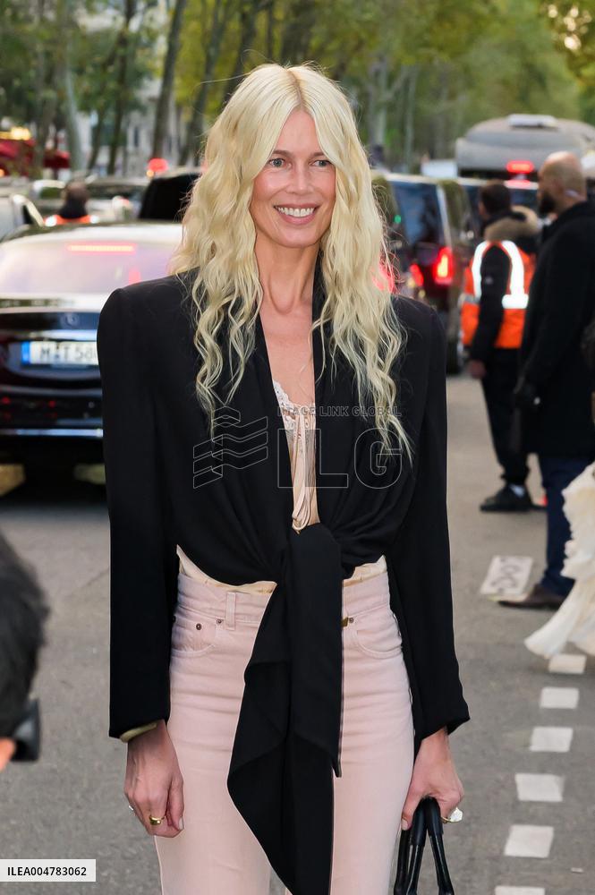 PFW Chloe Outside Arrivals