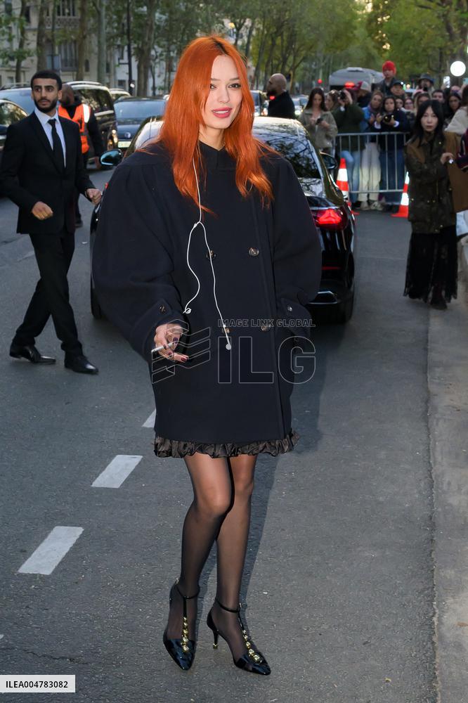 PFW Chloe Outside Arrivals