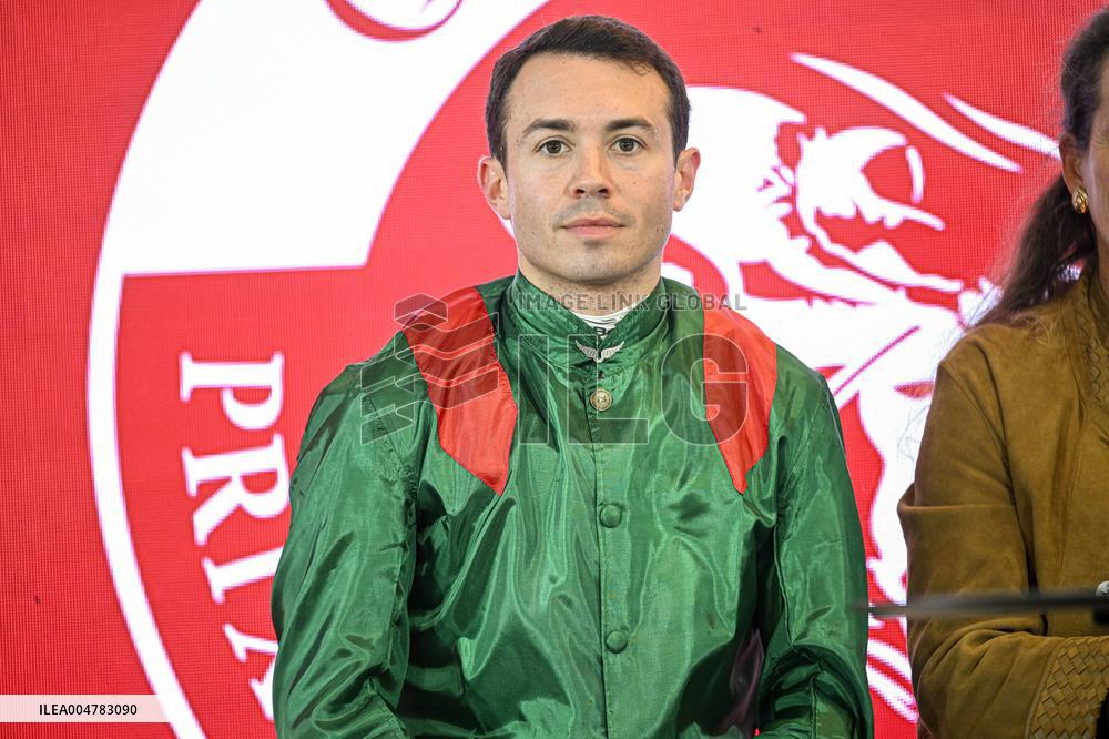 Qatar Arc de Triomphe - Paris