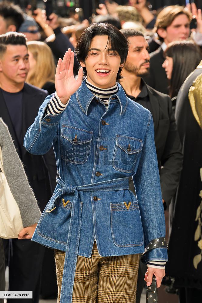 PFW Valentino Outside Arrivals