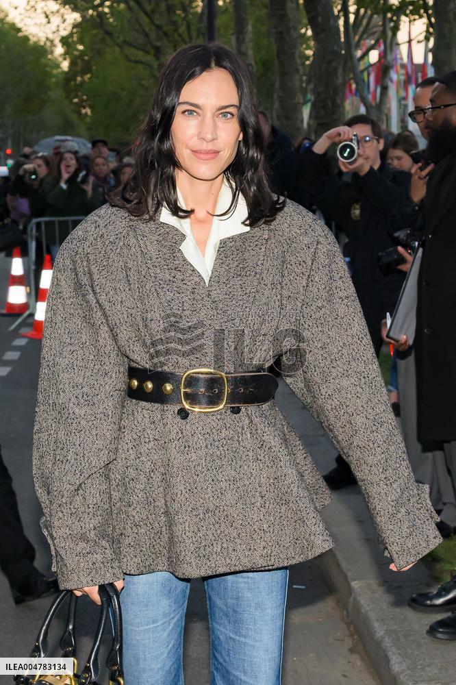 PFW Chloe Outside Arrivals