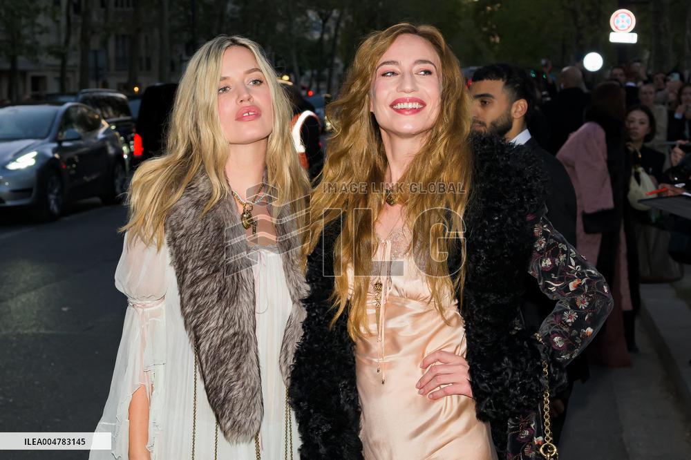 PFW Chloe Outside Arrivals