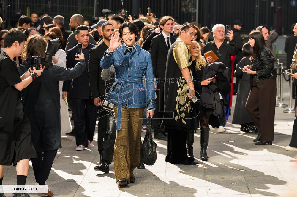 PFW Valentino Outside Arrivals