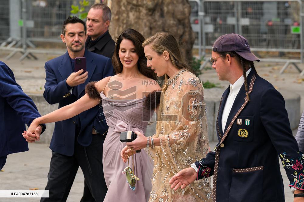 PFW Valentino Outside Arrivals