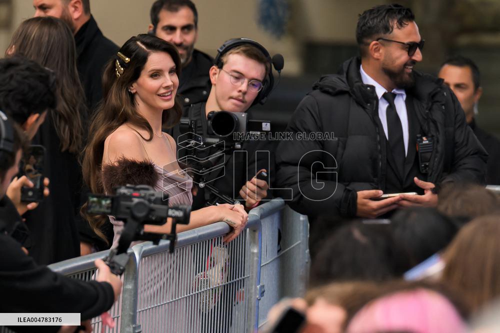PFW Valentino Outside Arrivals