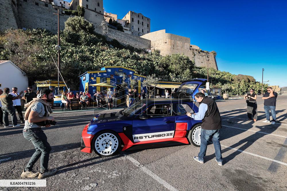 The New Renault 5 Turbo 3E Unveiled On The Calvi Harbour
