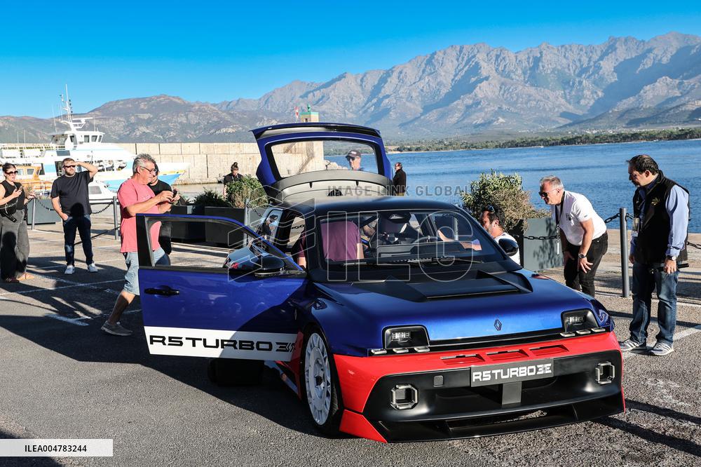 The New Renault 5 Turbo 3E Unveiled On The Calvi Harbour