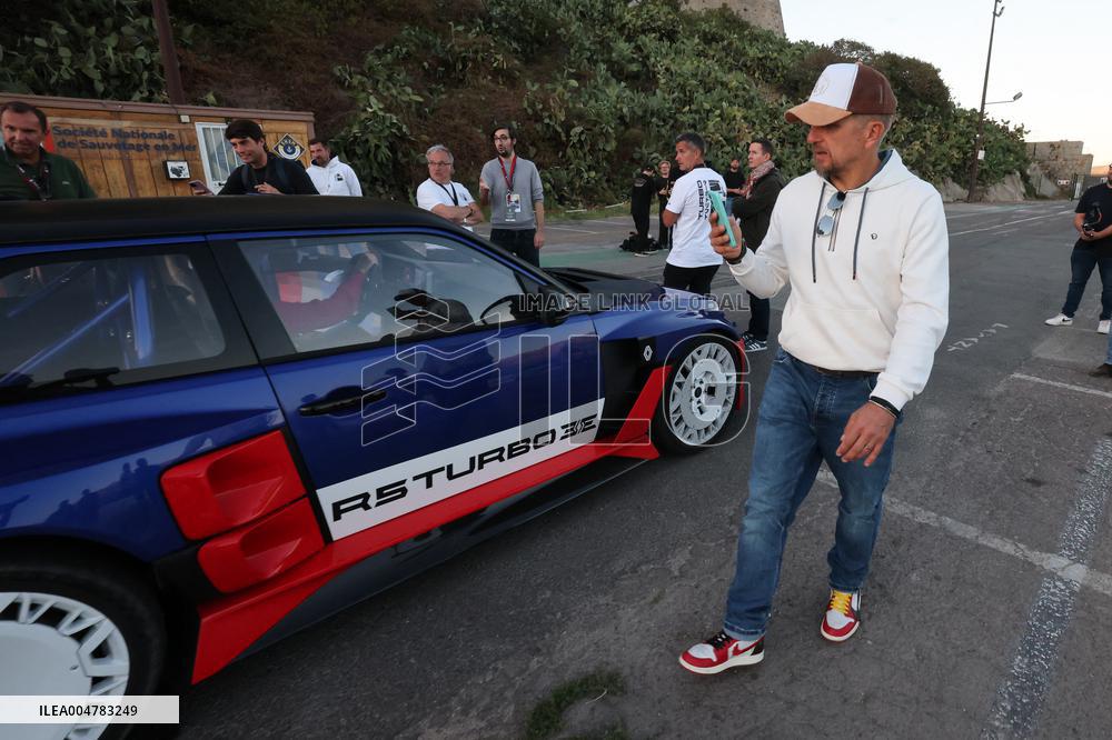 The New Renault 5 Turbo 3E Unveiled On The Calvi Harbour
