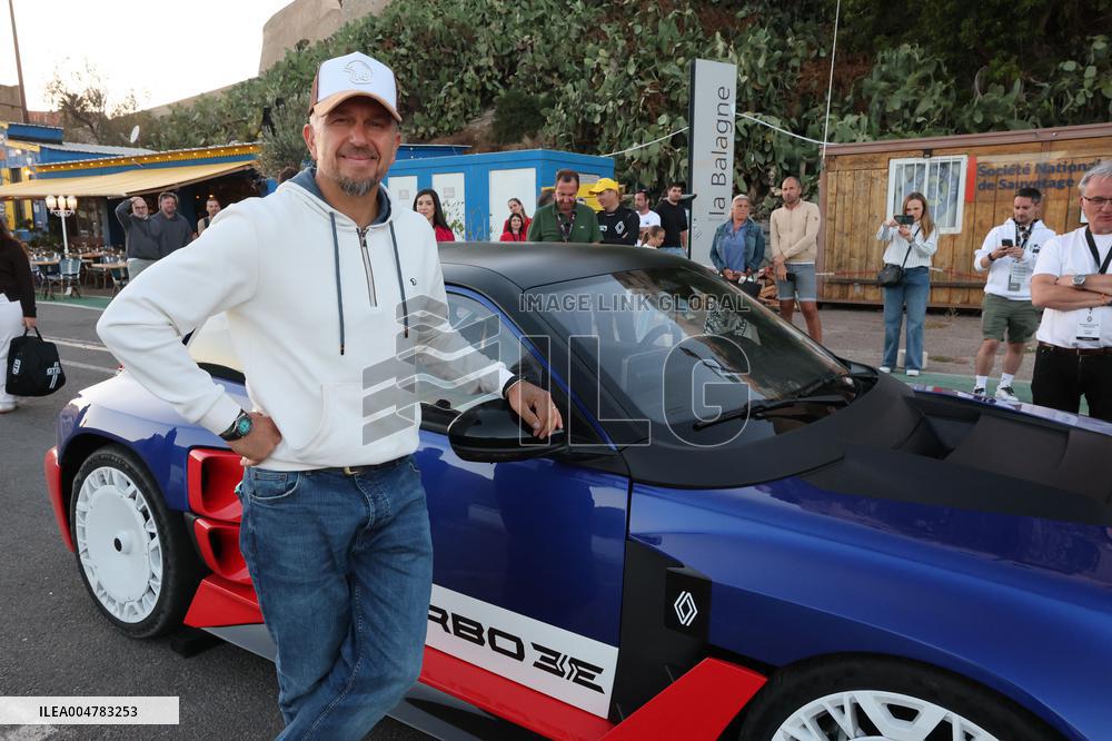 The New Renault 5 Turbo 3E Unveiled On The Calvi Harbour