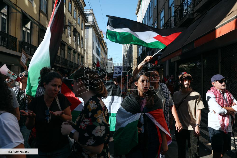 Demonstration In Support Of The Palestinian People - Lisbon