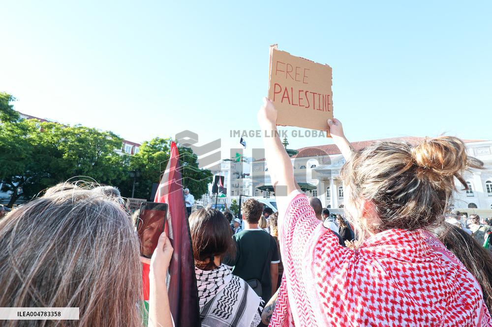 Demonstration In Support Of The Palestinian People - Lisbon