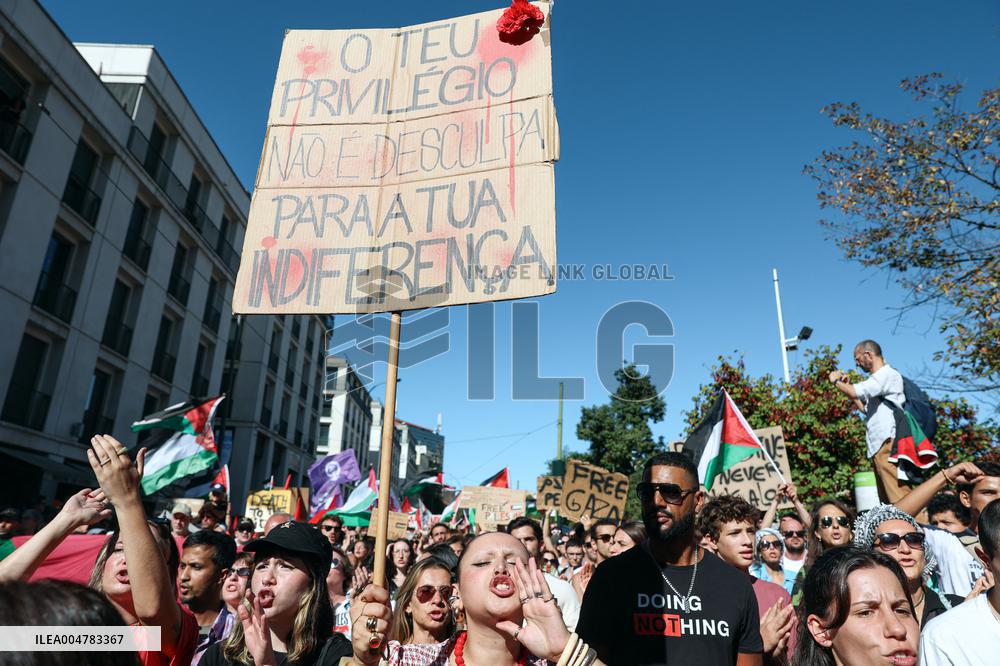 Demonstration In Support Of The Palestinian People - Lisbon