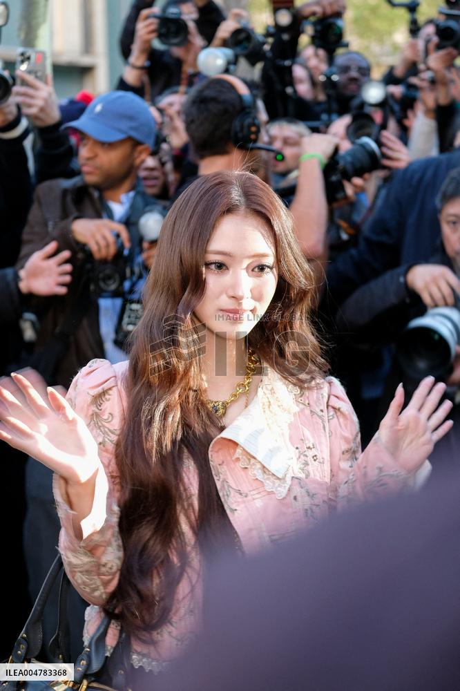 PFW - Chloe Outside Arrivals