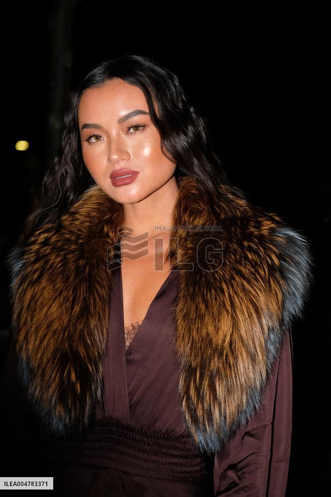 PFW - Chloe Outside Arrivals