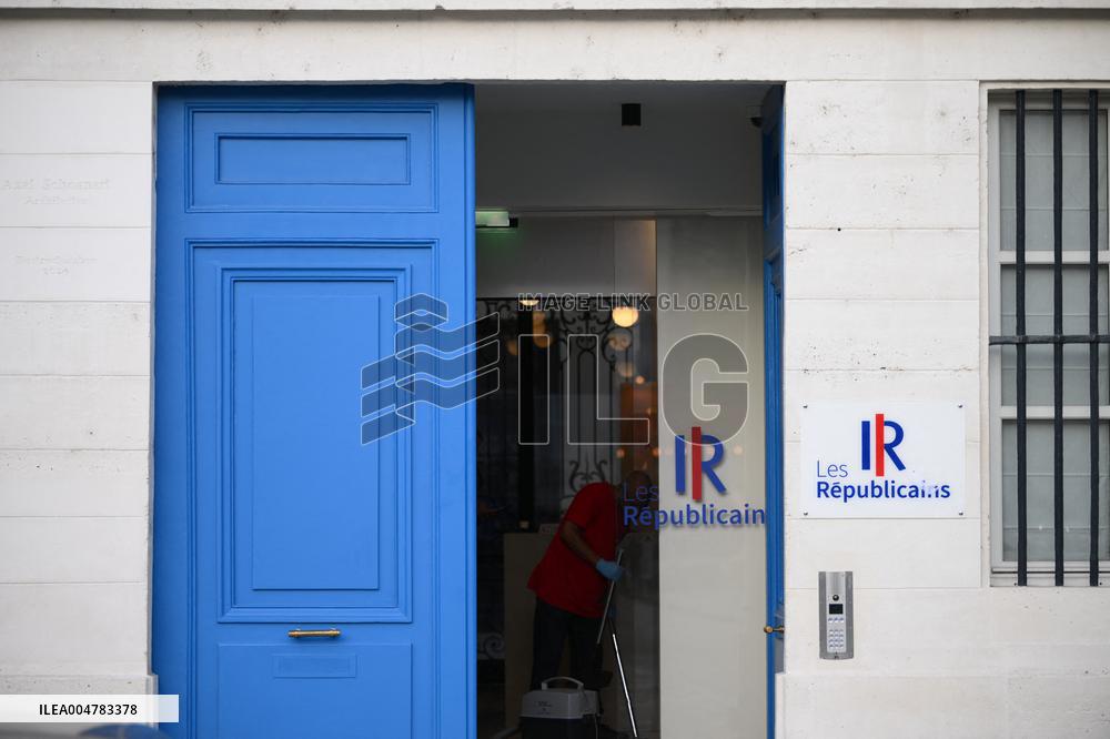 Atmosphere Outside Les Republicains Headquarters - Paris