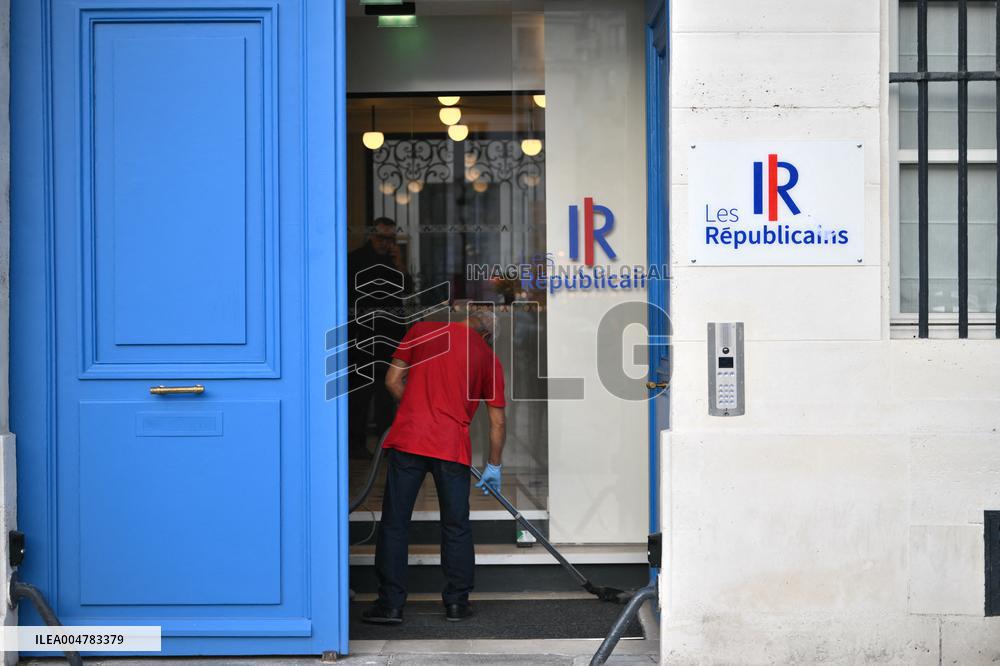 Atmosphere Outside Les Republicains Headquarters - Paris