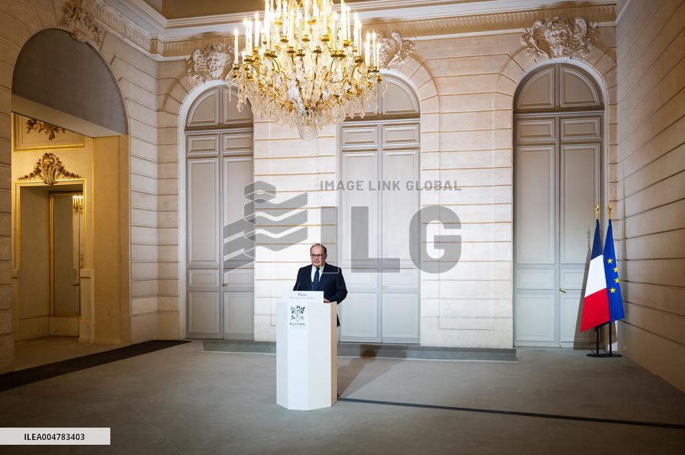 Announcement of The New Government - Paris