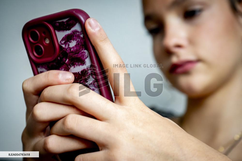Illustration - A Teenage Girl On Her Cell Phone