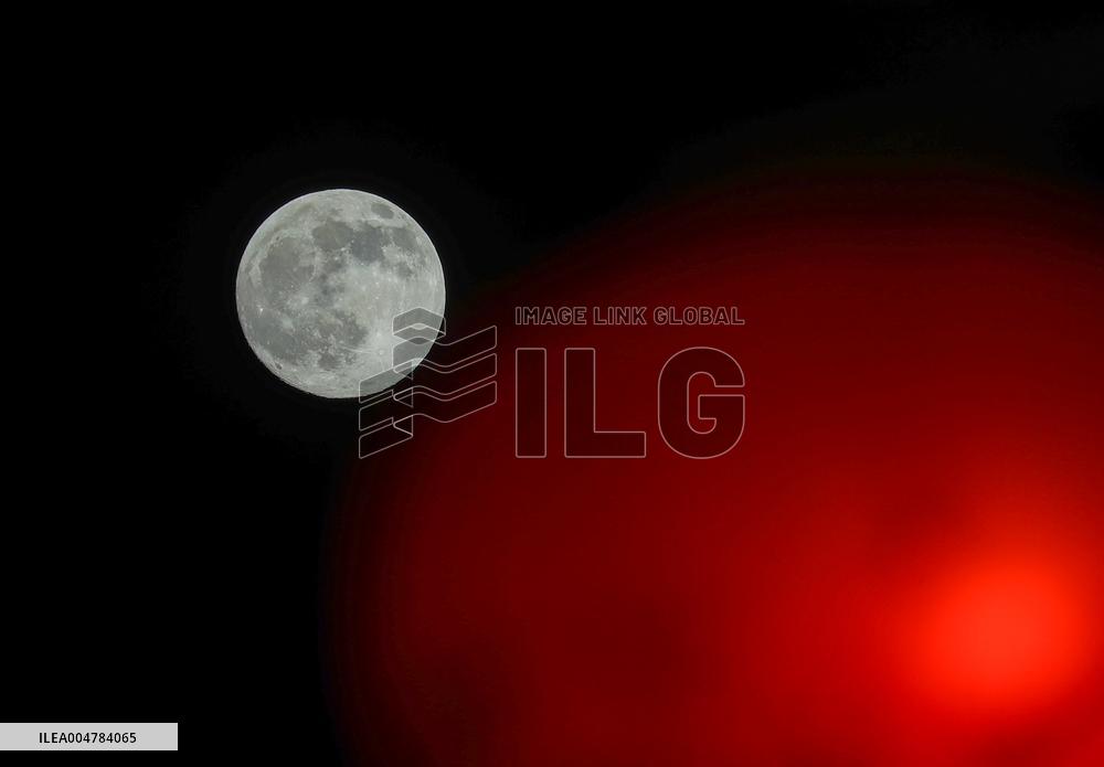 Mid-Autumn Festival Round Moon