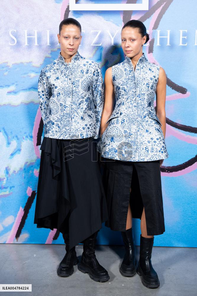 PFW Shiatzy Chen Photocall