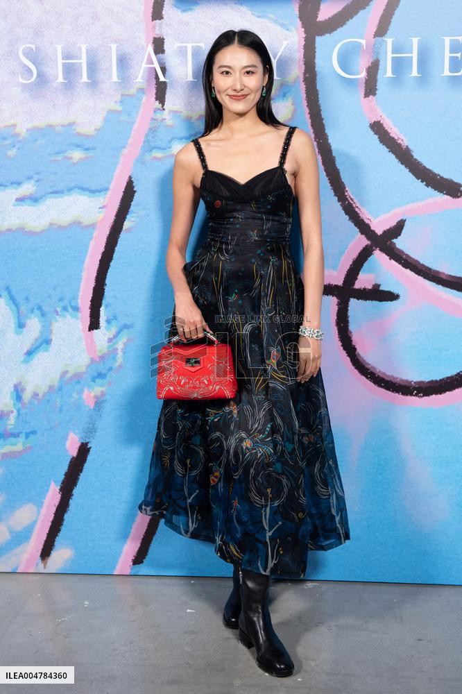 PFW Shiatzy Chen Photocall