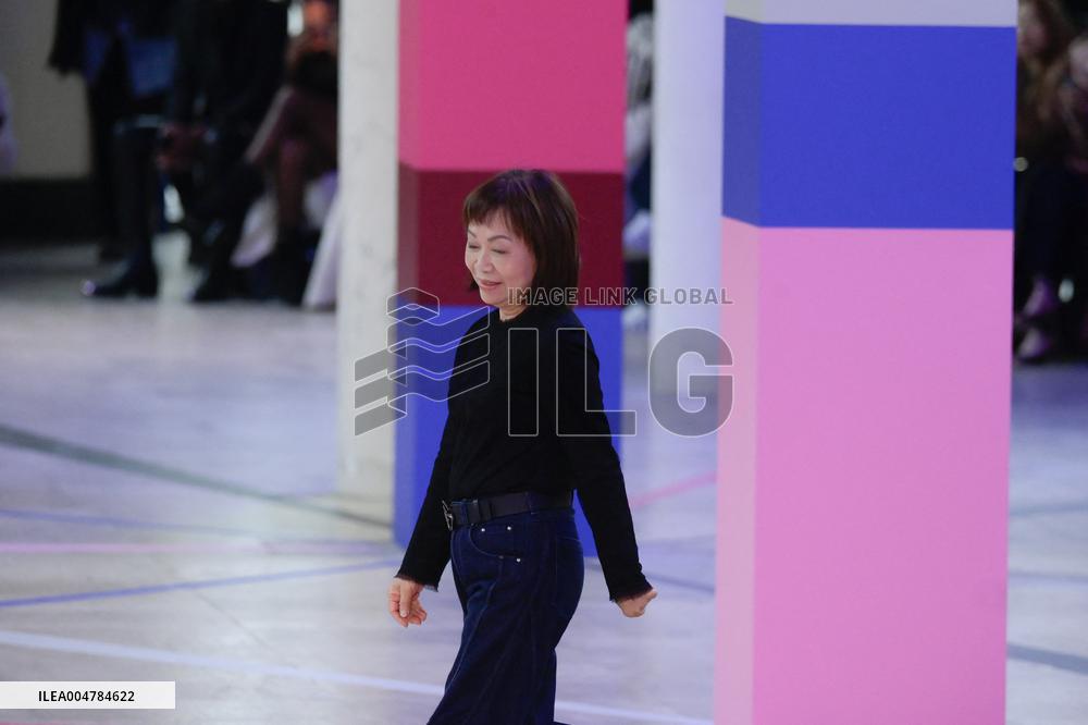 PFW - Shiatzy Chen Runway