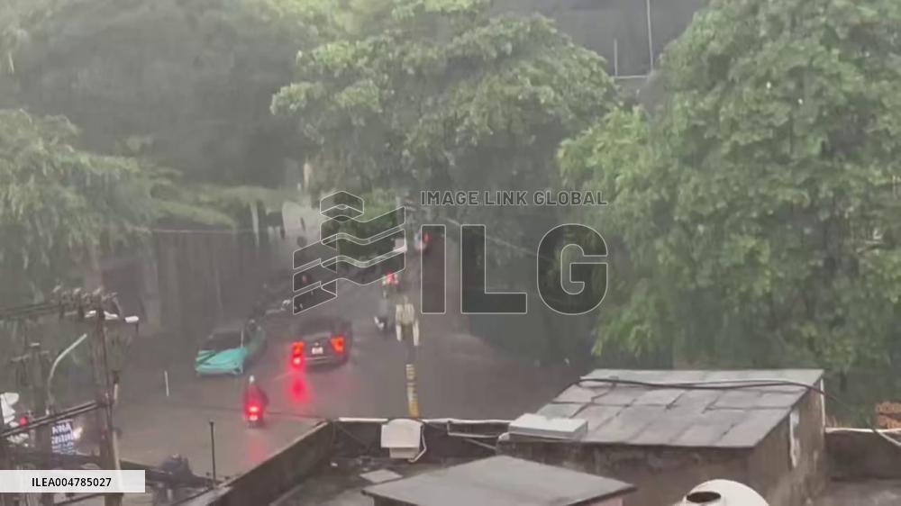 Vietnam: Torrential Rain Causes Flooding, Widespread Chaos in Hanoi