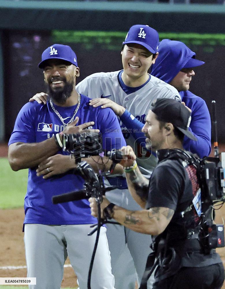 Baseball: Division Series between Dodgers and Phillies