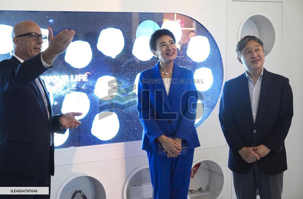 Japan emperor, empress visit Osaka expo