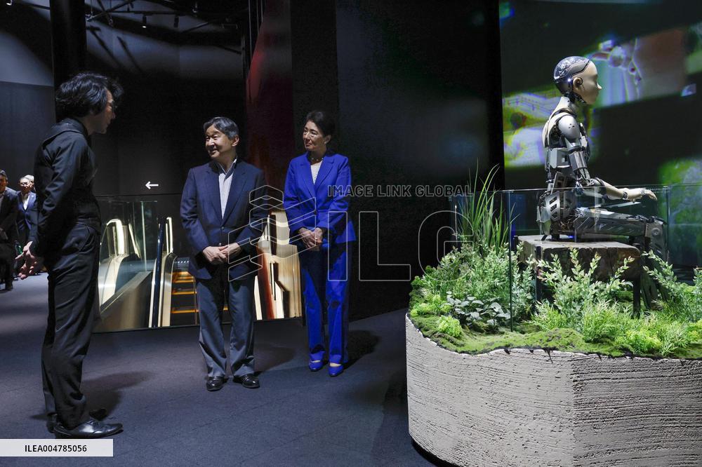 Japan emperor, empress visit Osaka expo