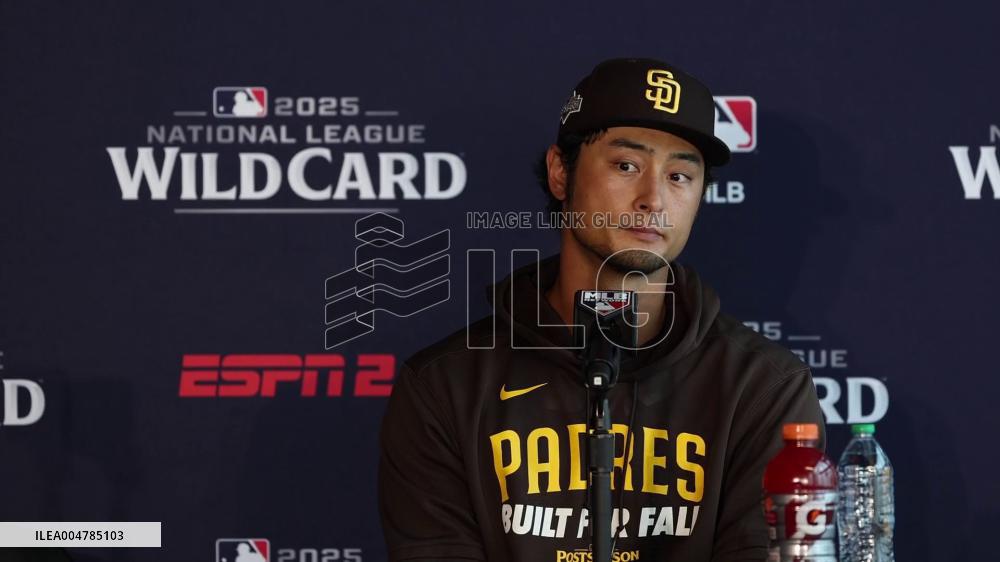 Baseball :Wild Card Series between Padres and Cubs