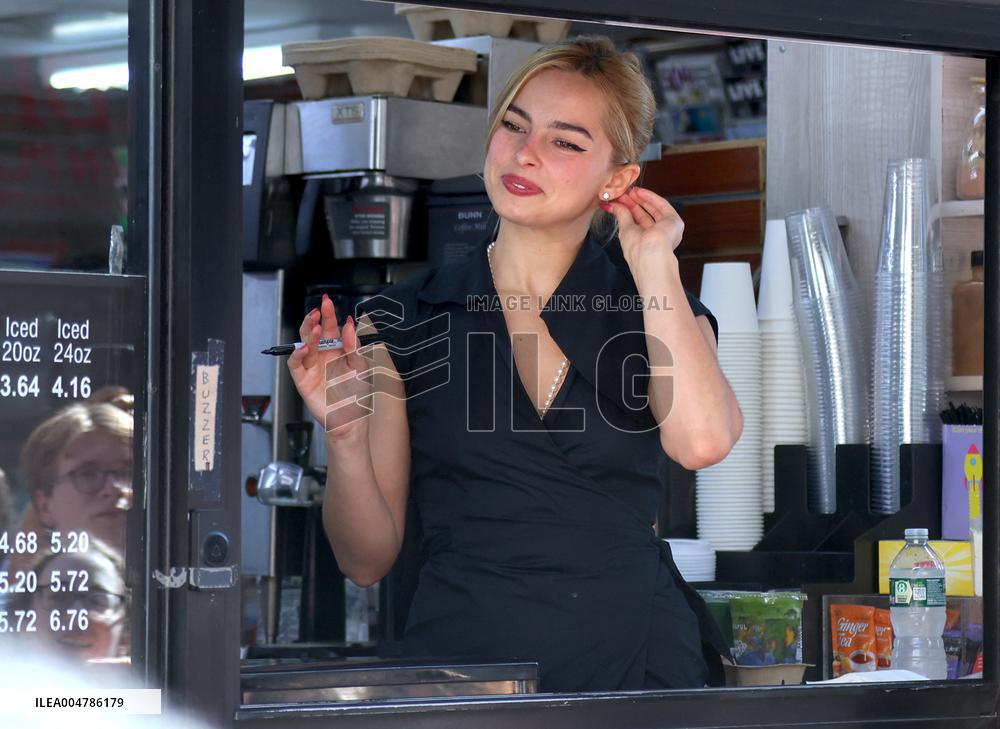 Addison Rae out in New York