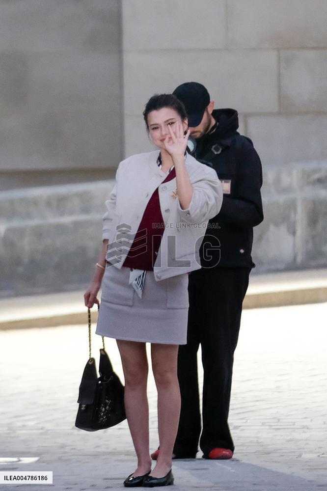 PFW - Celebs Arrive At Chanel Show